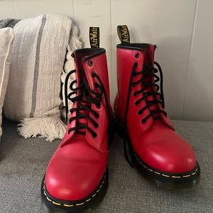 Dr Martens size 7 boots but fits like a 7.5/8